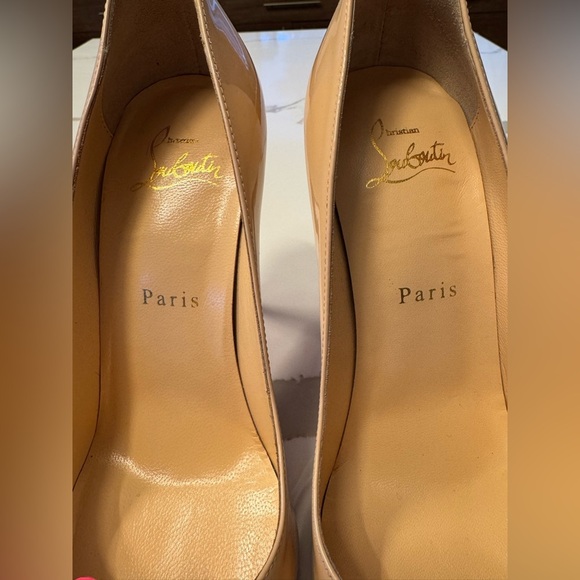 Christian Louboutin Nude with Neon Pink Heart Pumps - SZ 37 - Picture 4 of 8